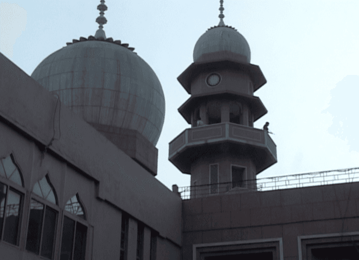 Friday prayers, women and the loss of a masjid
