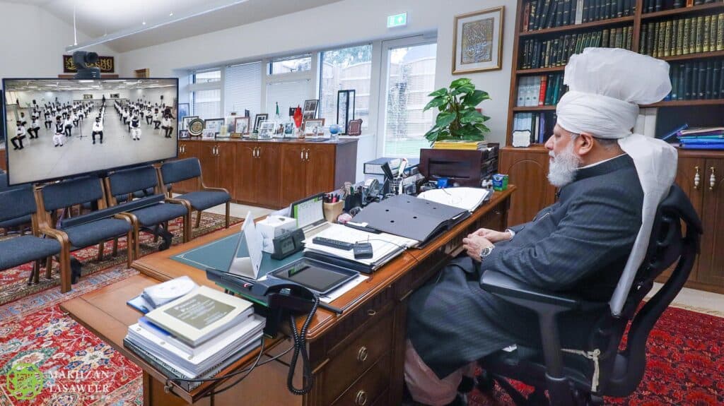 Germany Atfal pose variety of questions to Hazrat Khalifatul Masih in virtual meeting