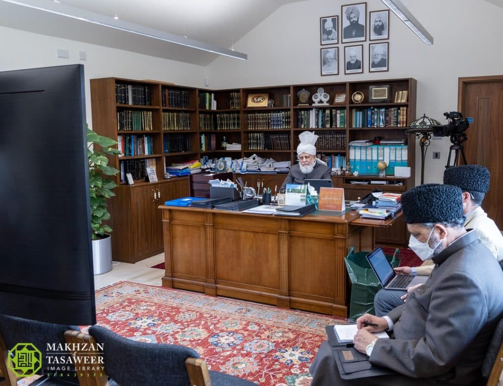 Be honest and sincere with your work: The Gambia Khuddam meet Hazrat Khalifatul Masih