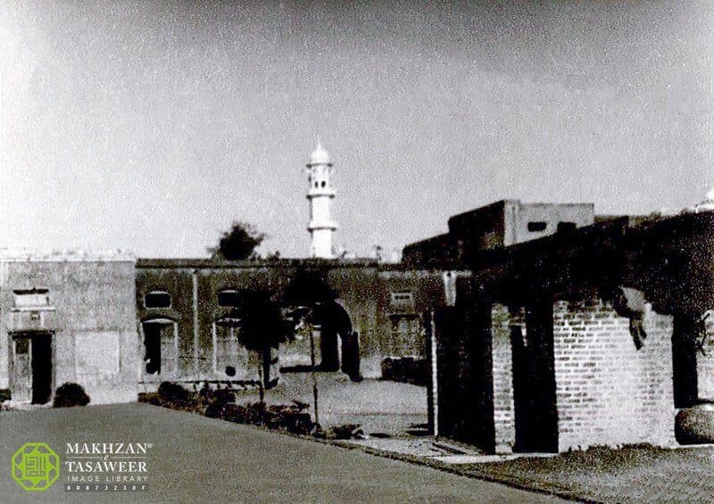 ‘L‘Islam: Croyances et Institutions’: Introduction of Ahmadiyyat by Belgian Jesuit in Lebanon