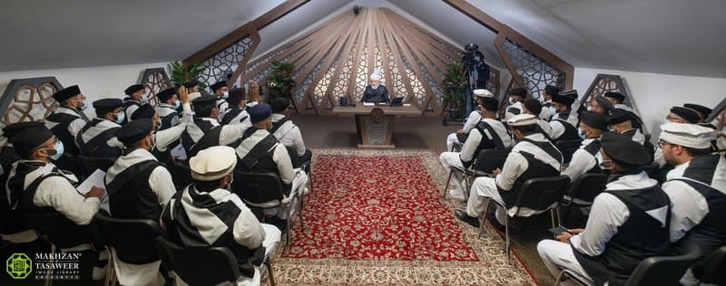 ‘Become true servants of the Faith’: MKA amila of Germany’s Hessen South Region meets Huzoor
