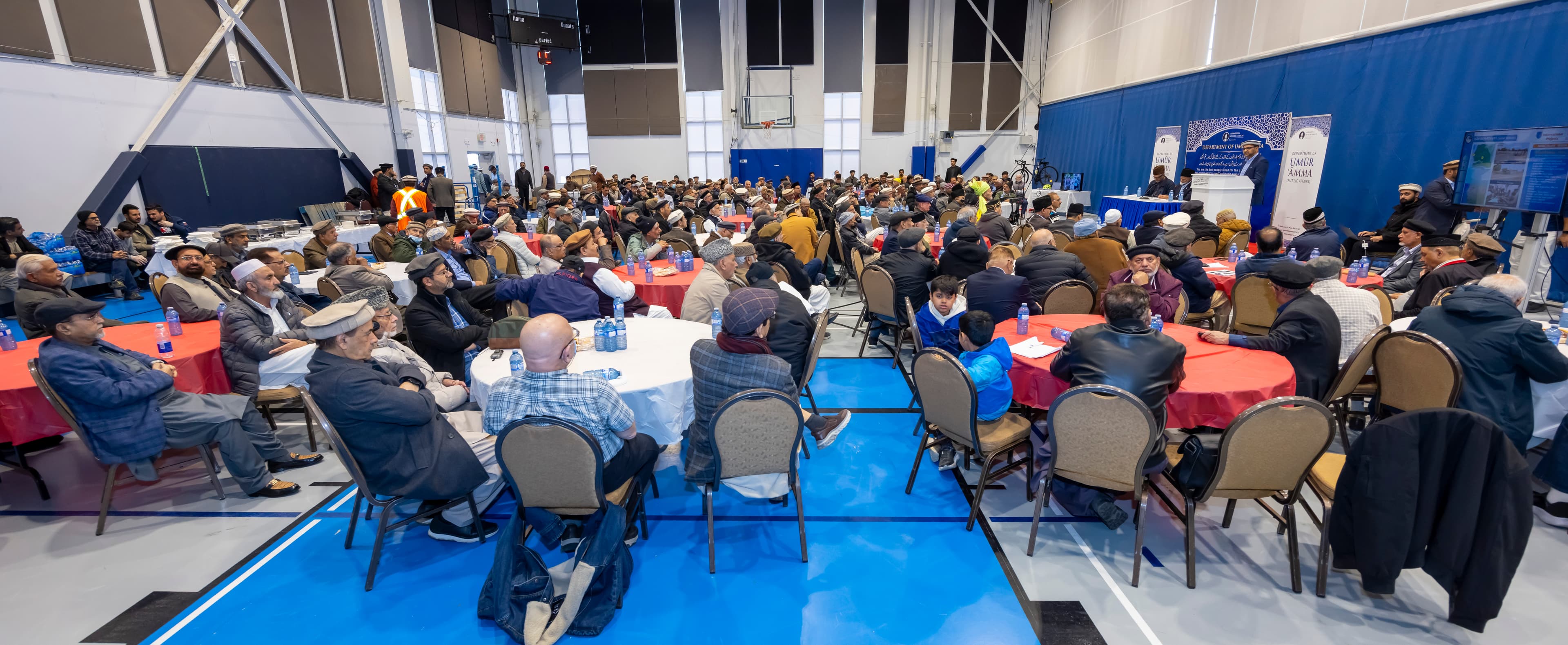 Canada Jamaat hosts get-together for senior members
